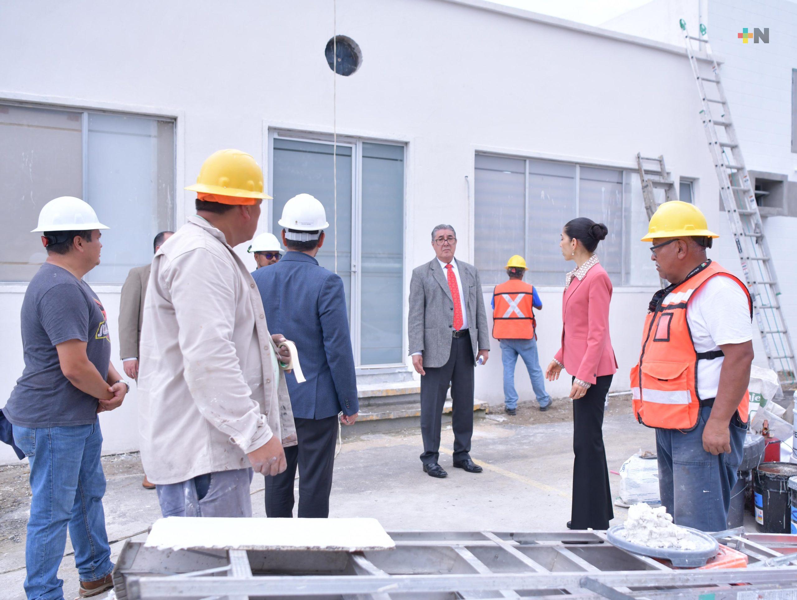 Fiscal general supervisa modernización  de Contraloría general y construcción de Bodega de indicios