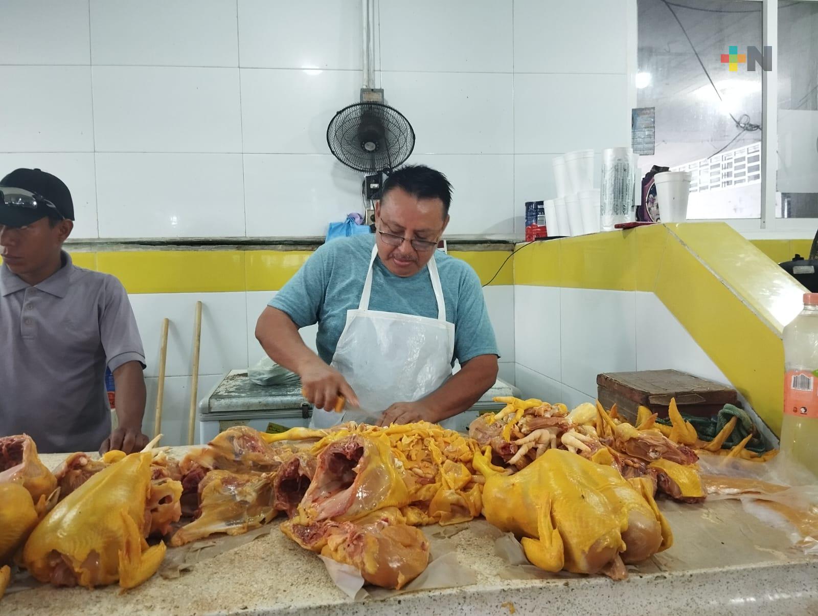 Precio del pollo continúa al alza en el municipio de Veracruz