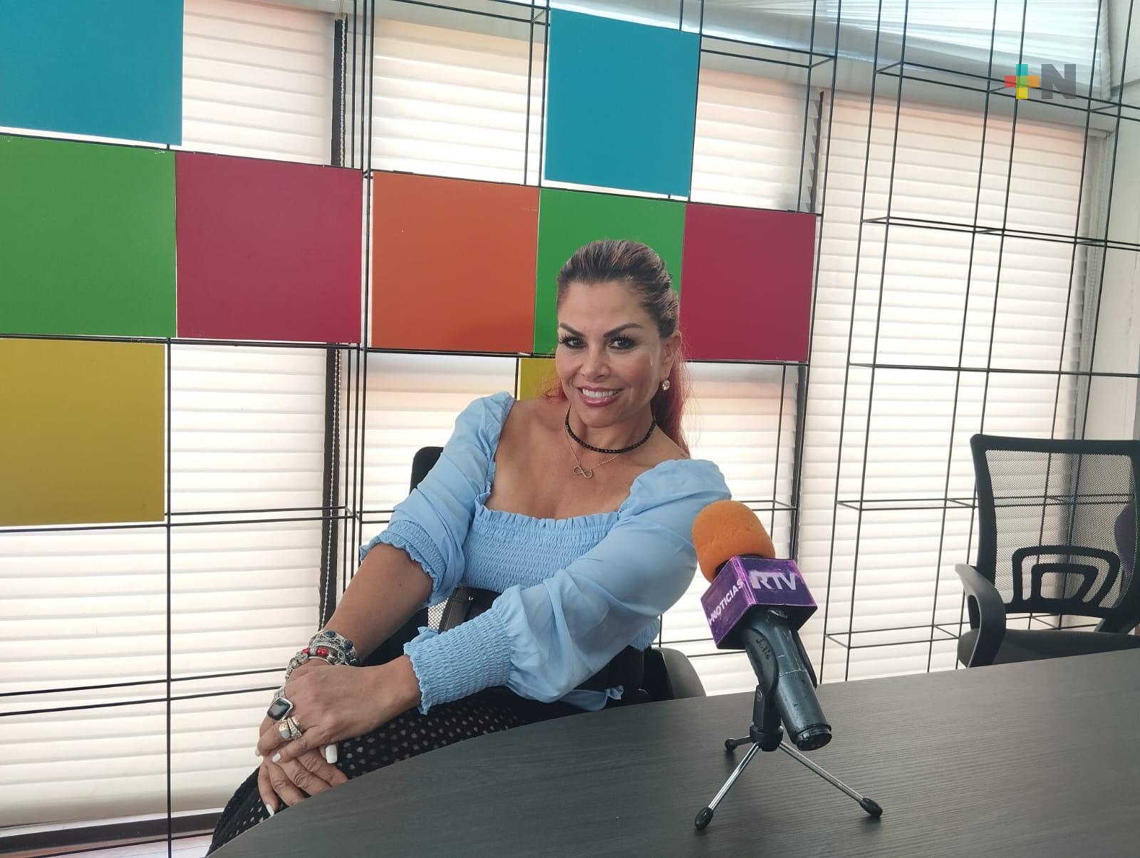 Cantante Diana Vanoni visita Veracruz