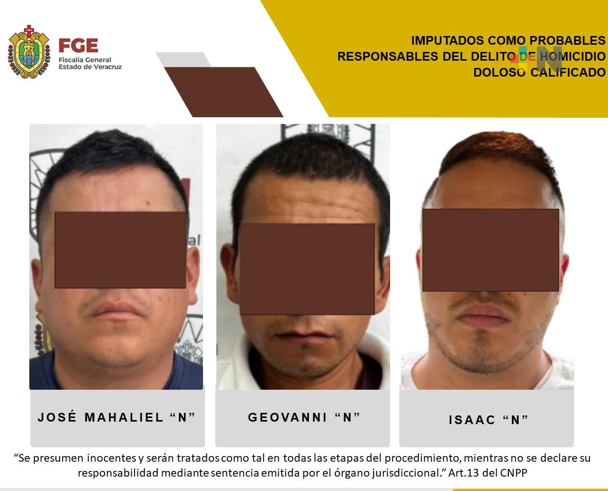 Prisión preventiva por dos años a policías de Banderilla que mataron a una persona a golpes