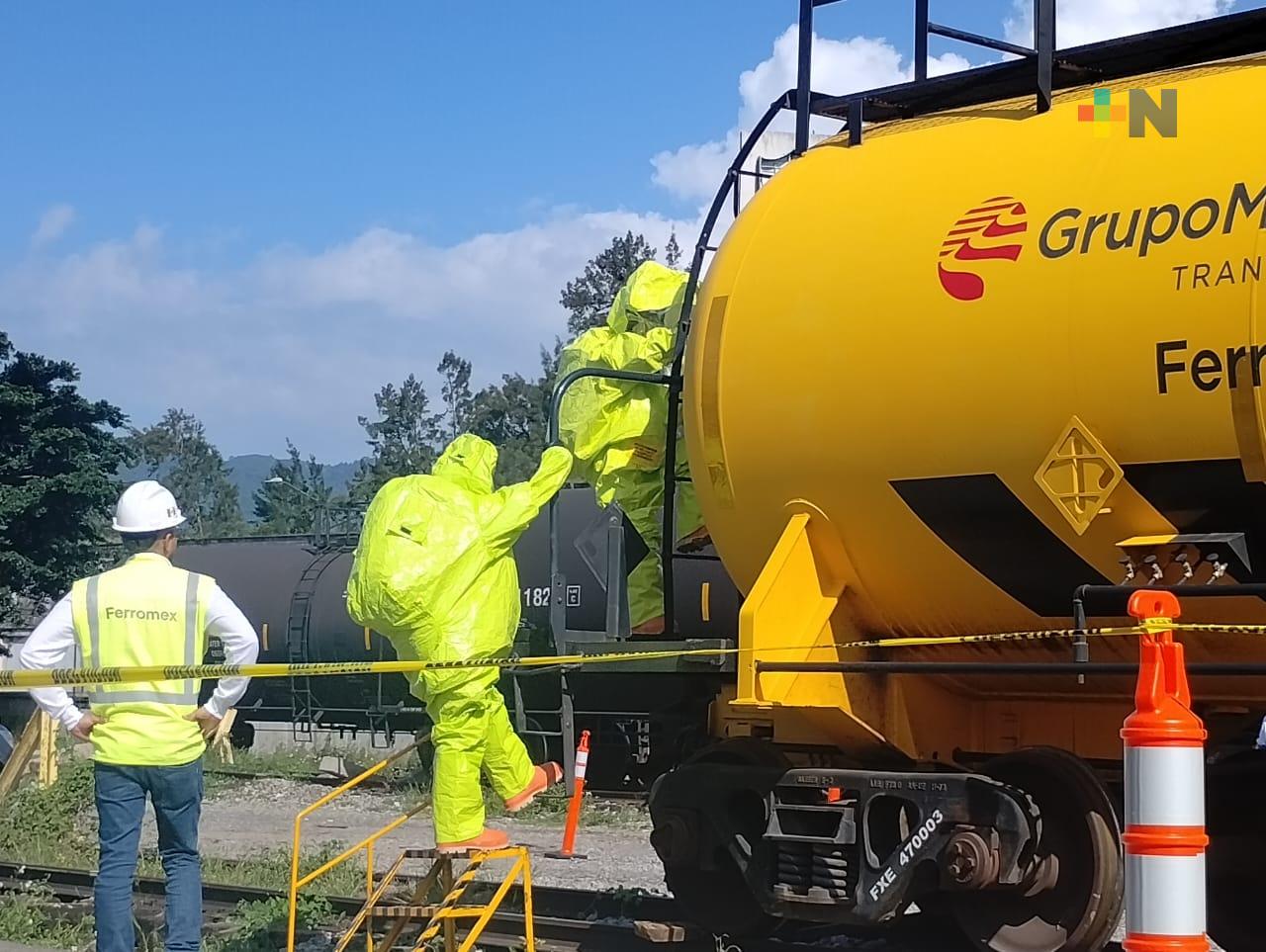 Entrena Ferromex a PC Córdoba para atención de emergencias químicas