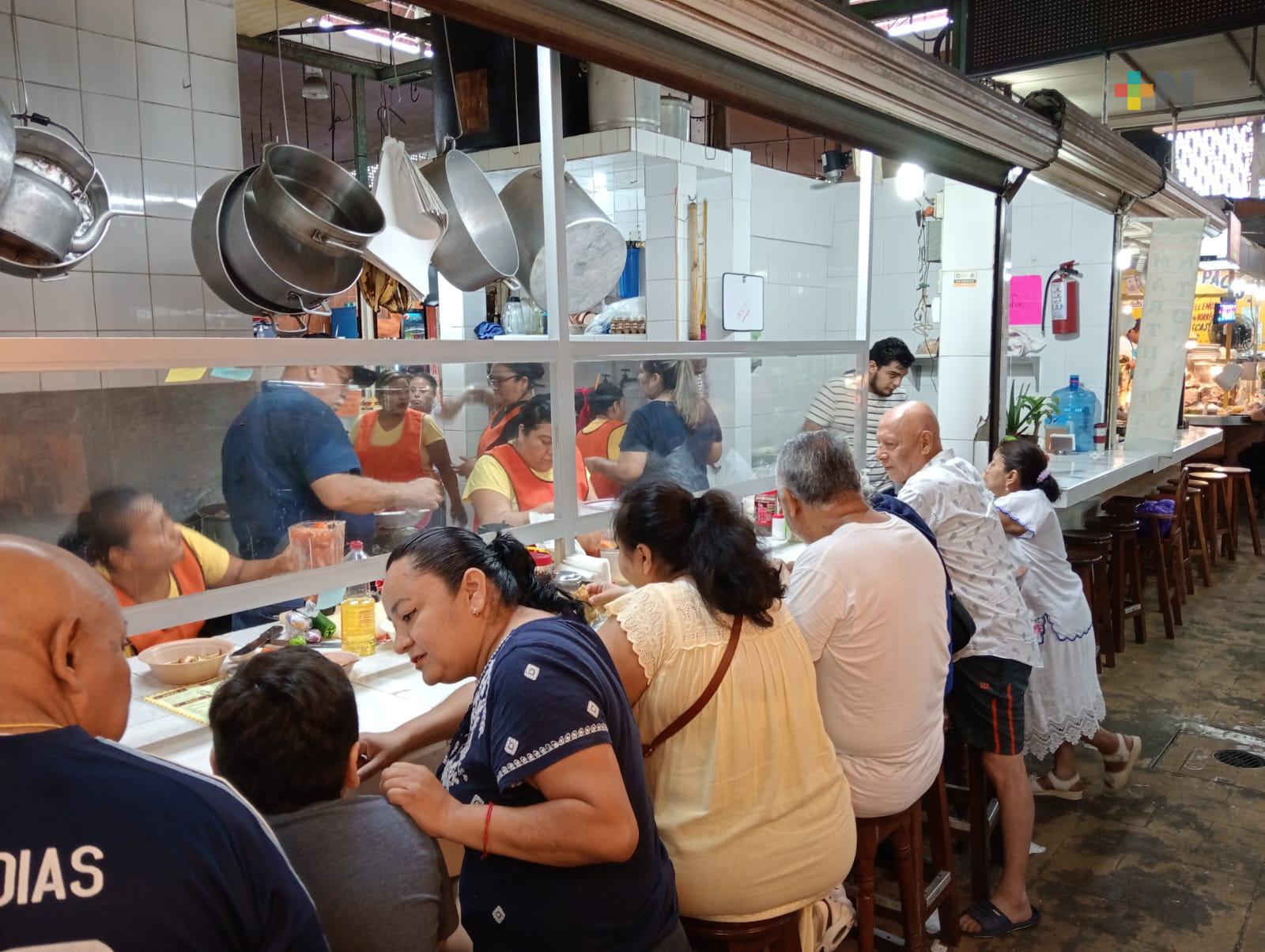 En 80 por ciento suben ventas de alimentos en mercado Hidalgo de Veracruz