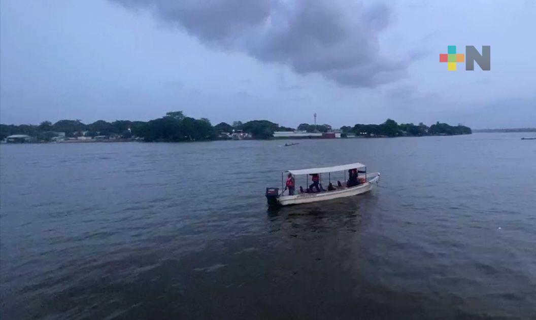 Buscan a dos personas en el río Coatzacoalcos