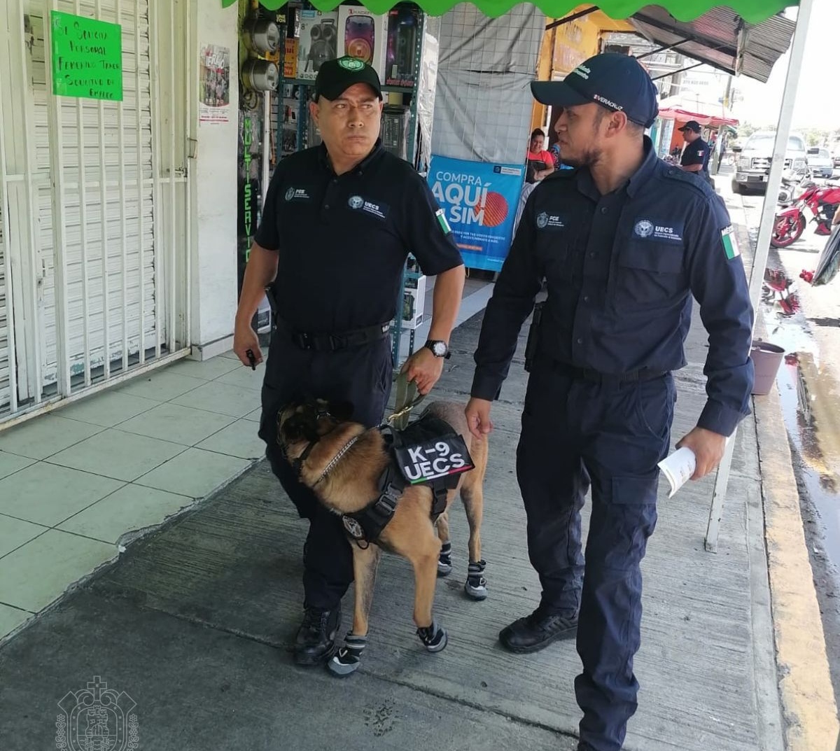 UECS realiza recorridos junto a binomio canino “Ceus”