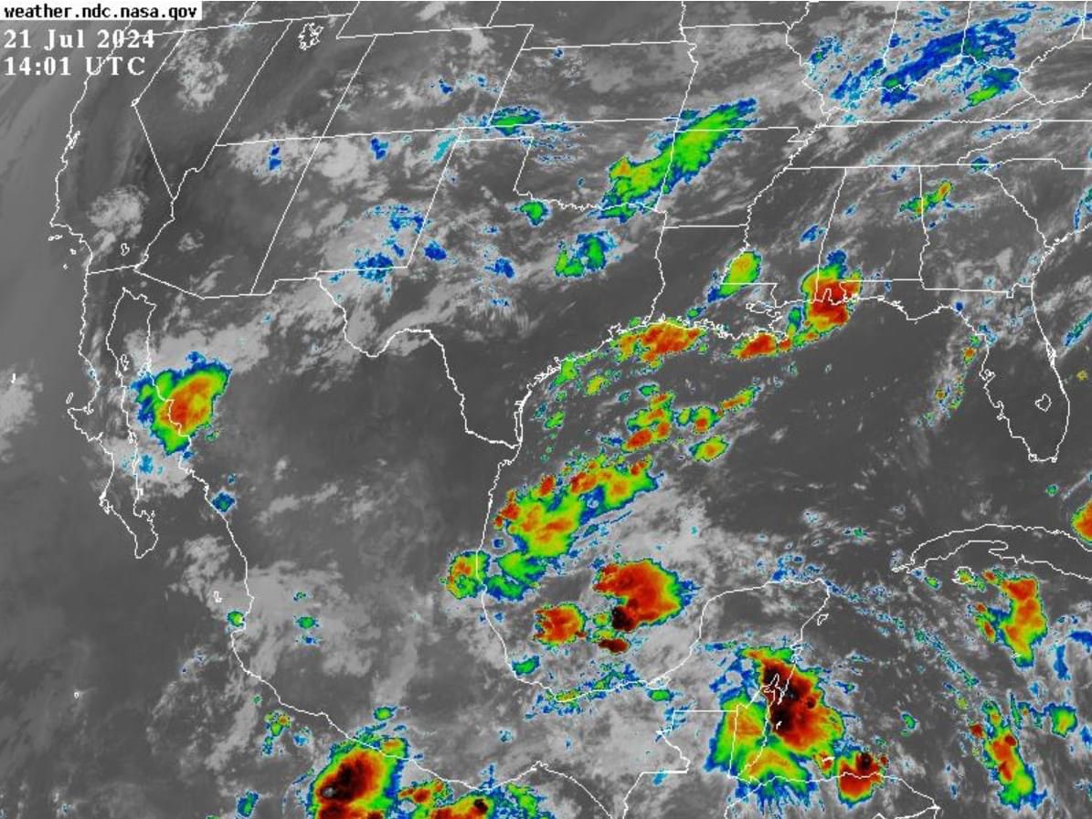 Baja la temperatura y persisten condiciones para lluvias y tormentas en el estado