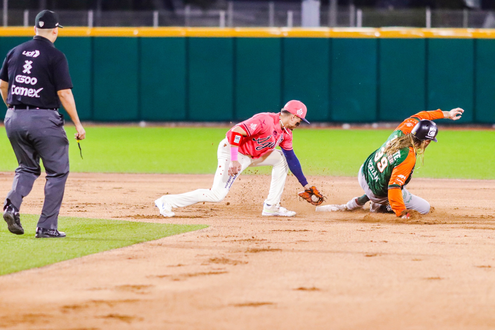 Yucatán vence por 7-3 a El Águila y los leones ganan la serie