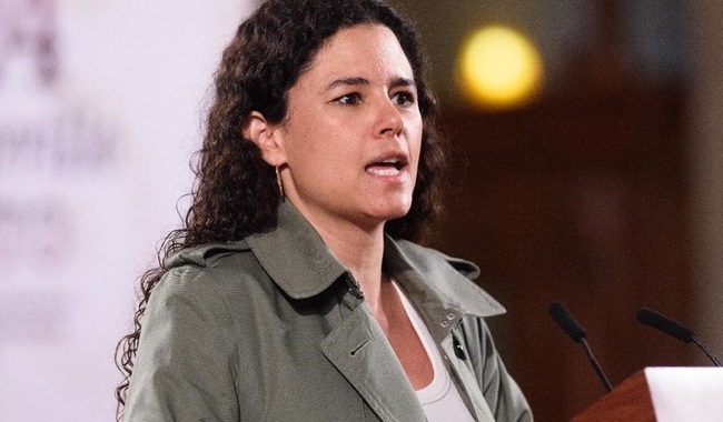 La Constitución es clara, no existe sobrerrepresentación: Luisa María Alcalde