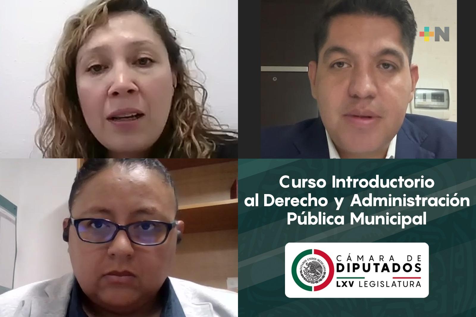 Importante, capacitar a futuros servidores municipales en temas de derecho y administración