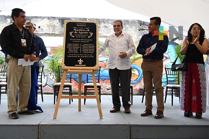 UV conmemoró centenario luctuoso de los mártires del 28 de agosto