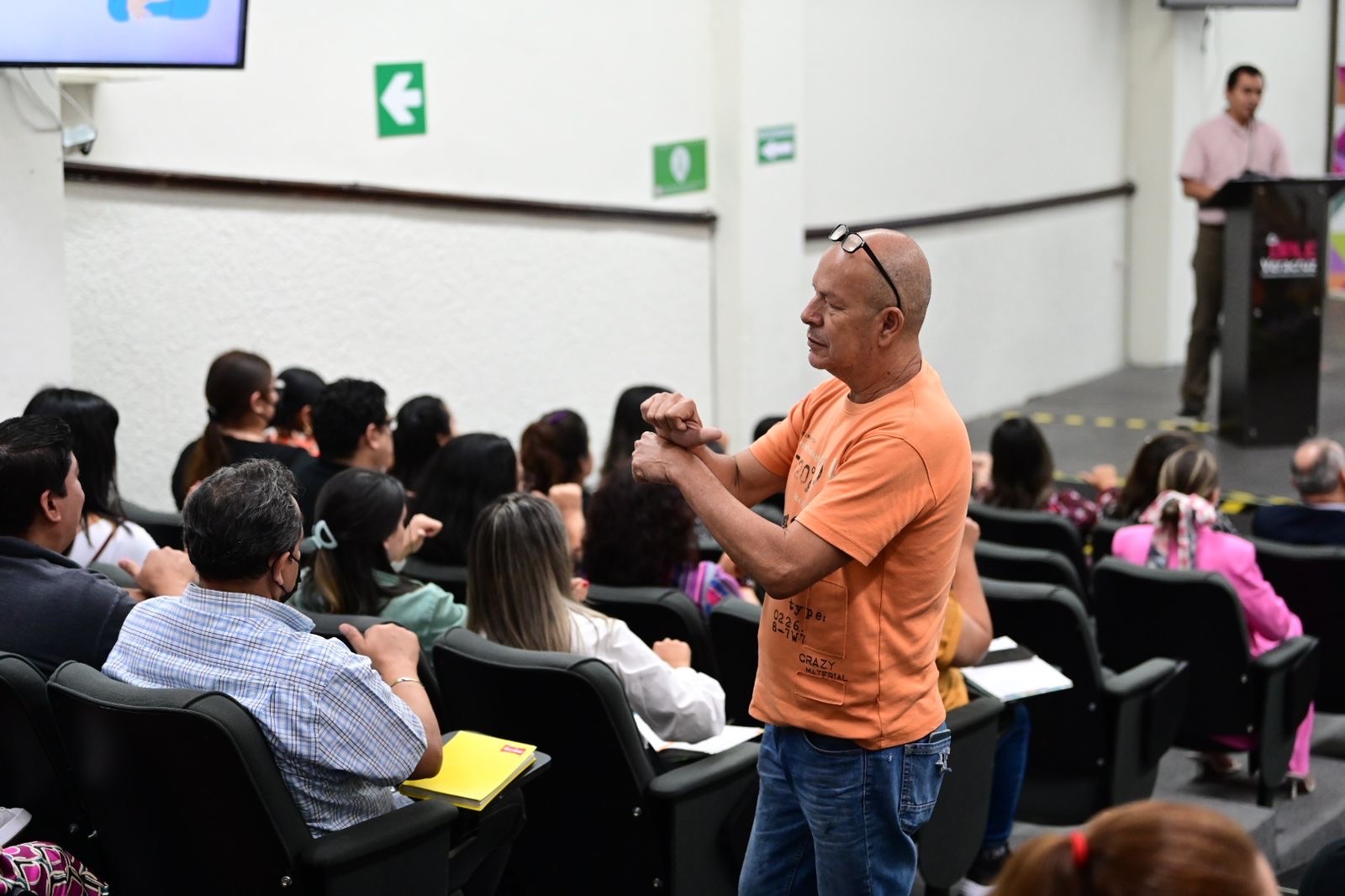 Personal del OPLE Veracruz se capacita en Lengua de Señas Mexicana