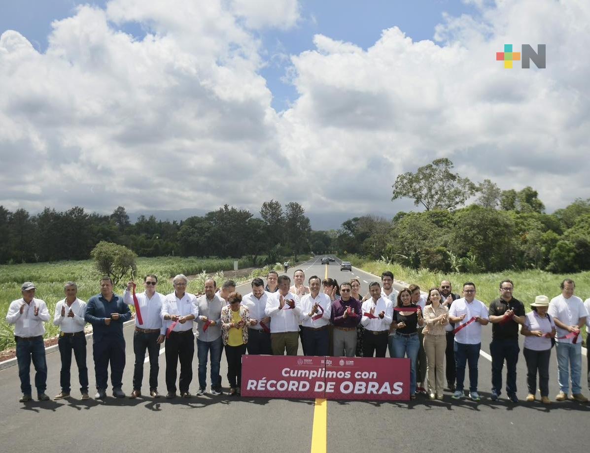Gobernador inaugura el libramiento 4T, va de Coatepec a Xico con inversión superior a 300 mdp