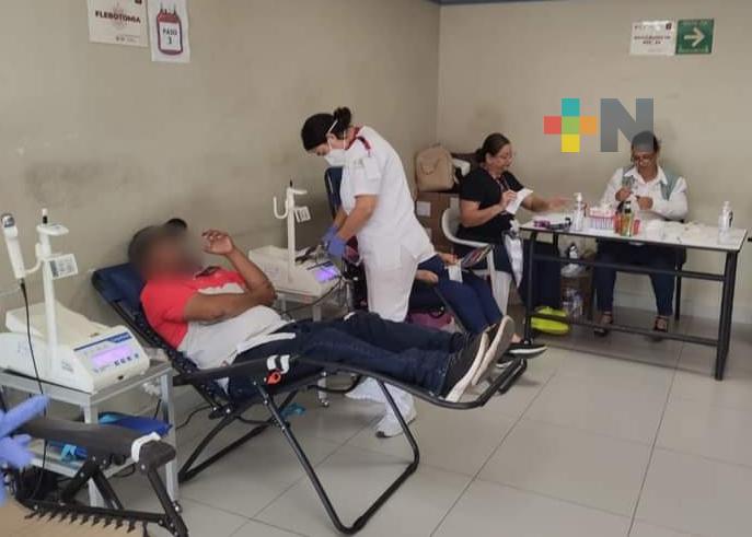 Hospital de Alta Especialidad de Veracruz realizó campaña “Apadrina sangre”