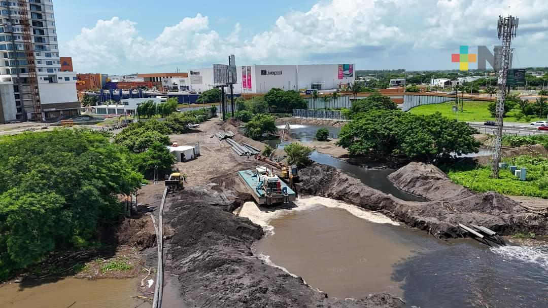 Informa Gobernador, en redes, inicio de desazolve del río Jamapa en Boca del Río