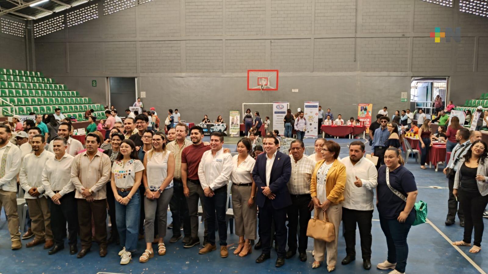 Se ofrecieron cerca de 400 plazas en Feria Nacional del Empleo en Fortín de las Flores