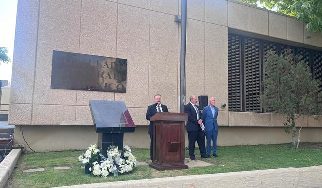 Gobierno de México rinde homenaje a las víctimas del tiroteo en El Paso, Texas, y condena los crímenes de odio