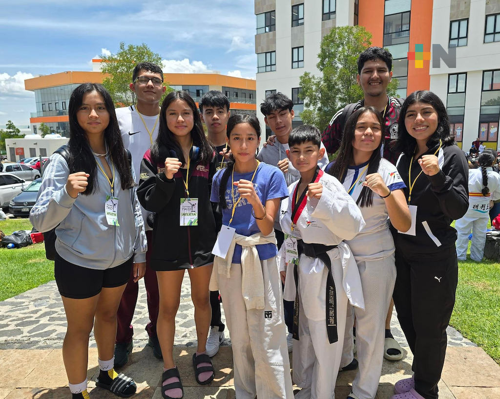 Dragones de Coatzacoalcos brilló en torneo de taekwondo efectuado en Querétaro