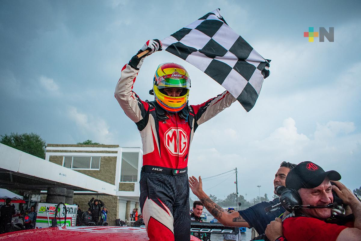 Emiliano Richards gana la carrera 1 y Rovelo la segunda de la GTM