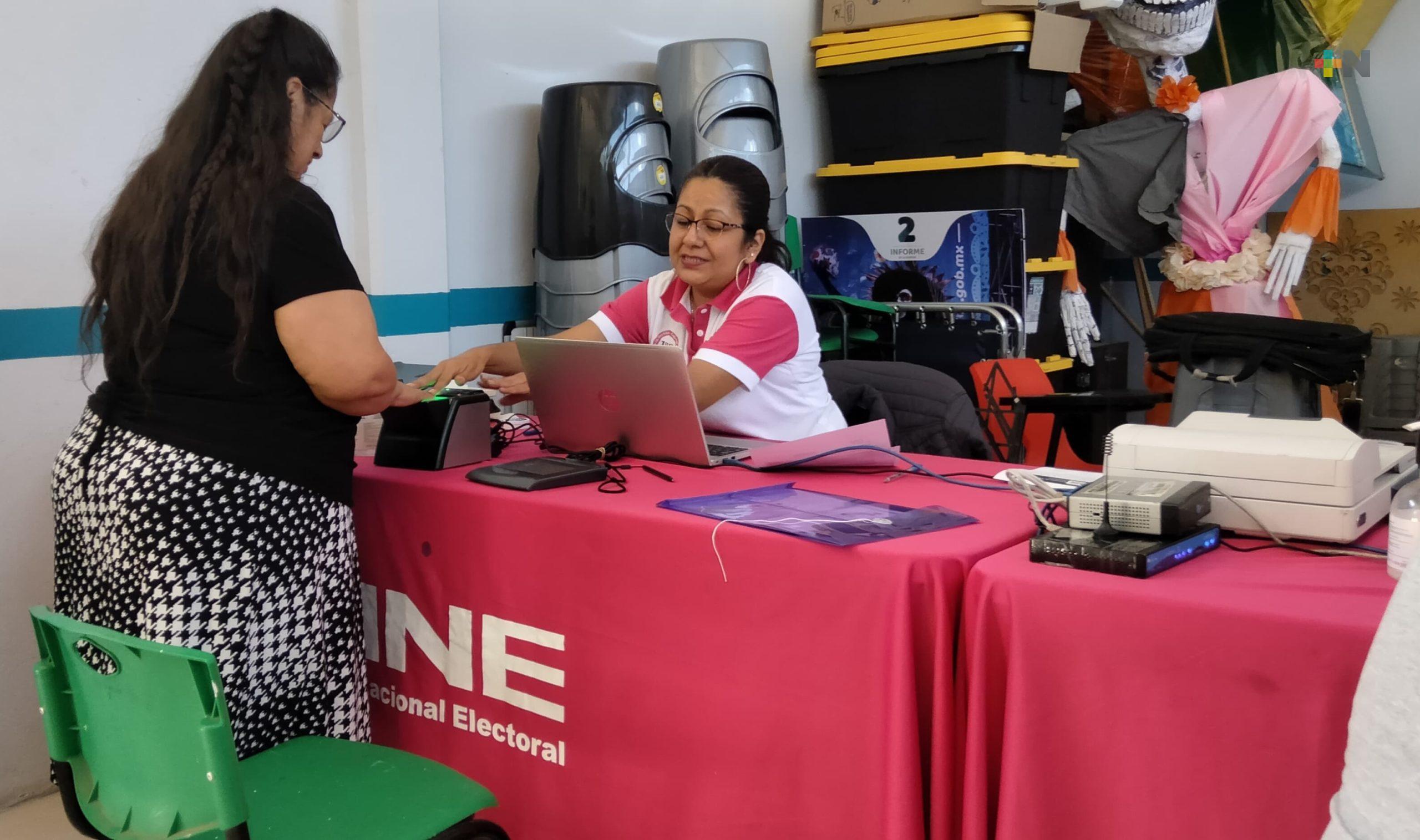 Llega módulo itinerante del INE al municipio de Banderilla