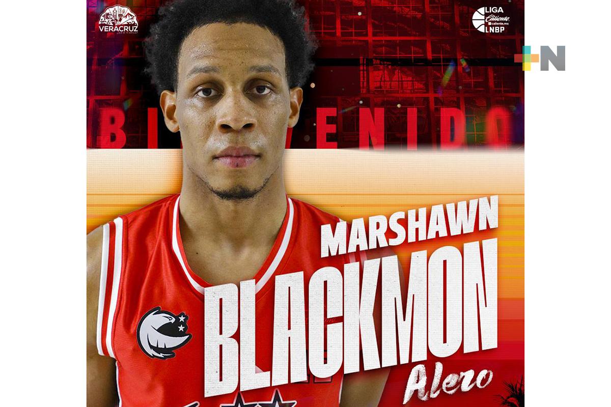 Marshawn Blackmon refuerzo de Halcones Rojos