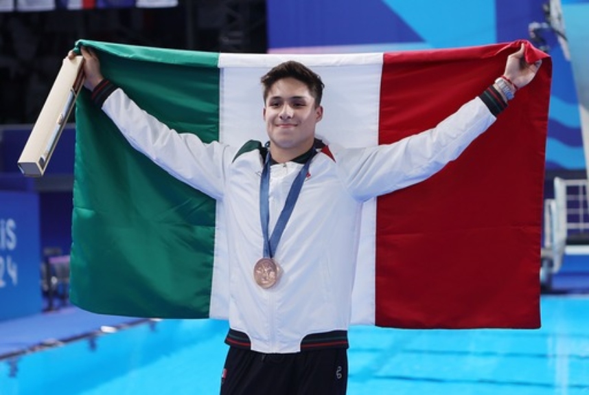 Osmar Olvera gana su segunda medalla para México