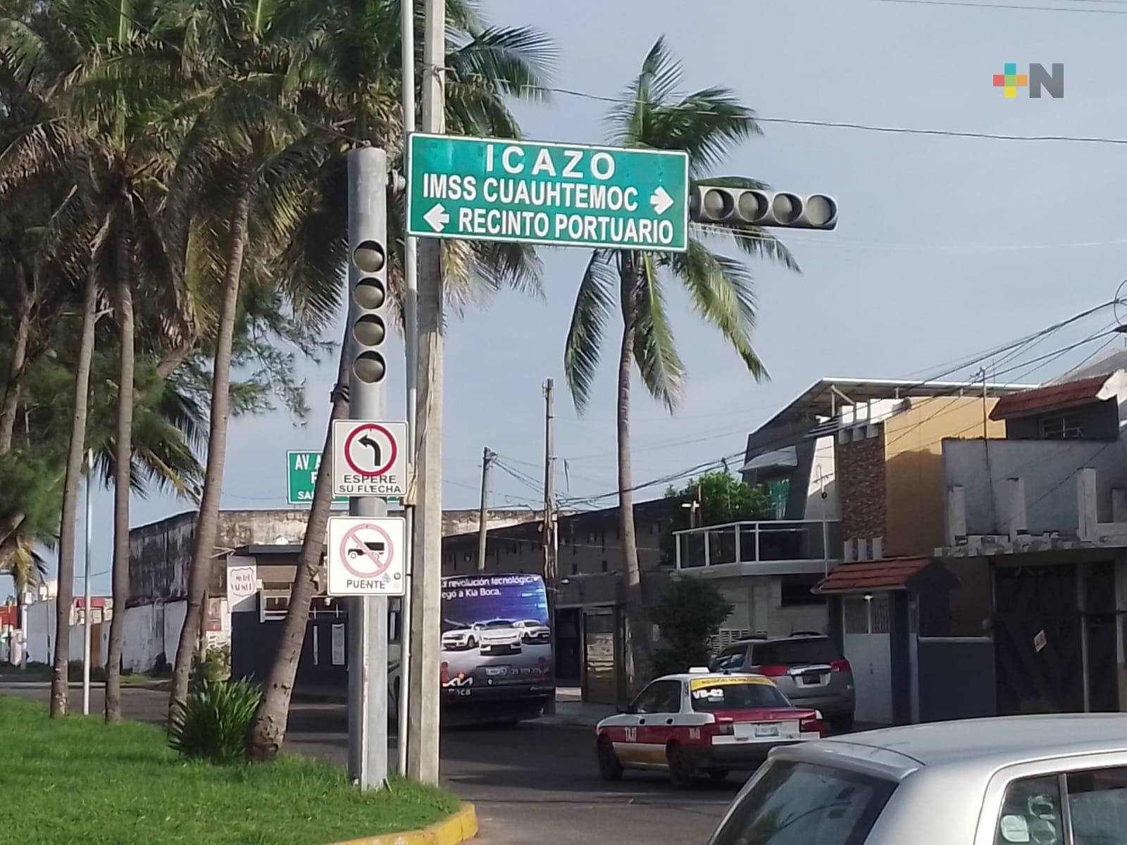 Ciudadanos exigen al ayuntamiento de Veracruz repare semáforos descompuestos