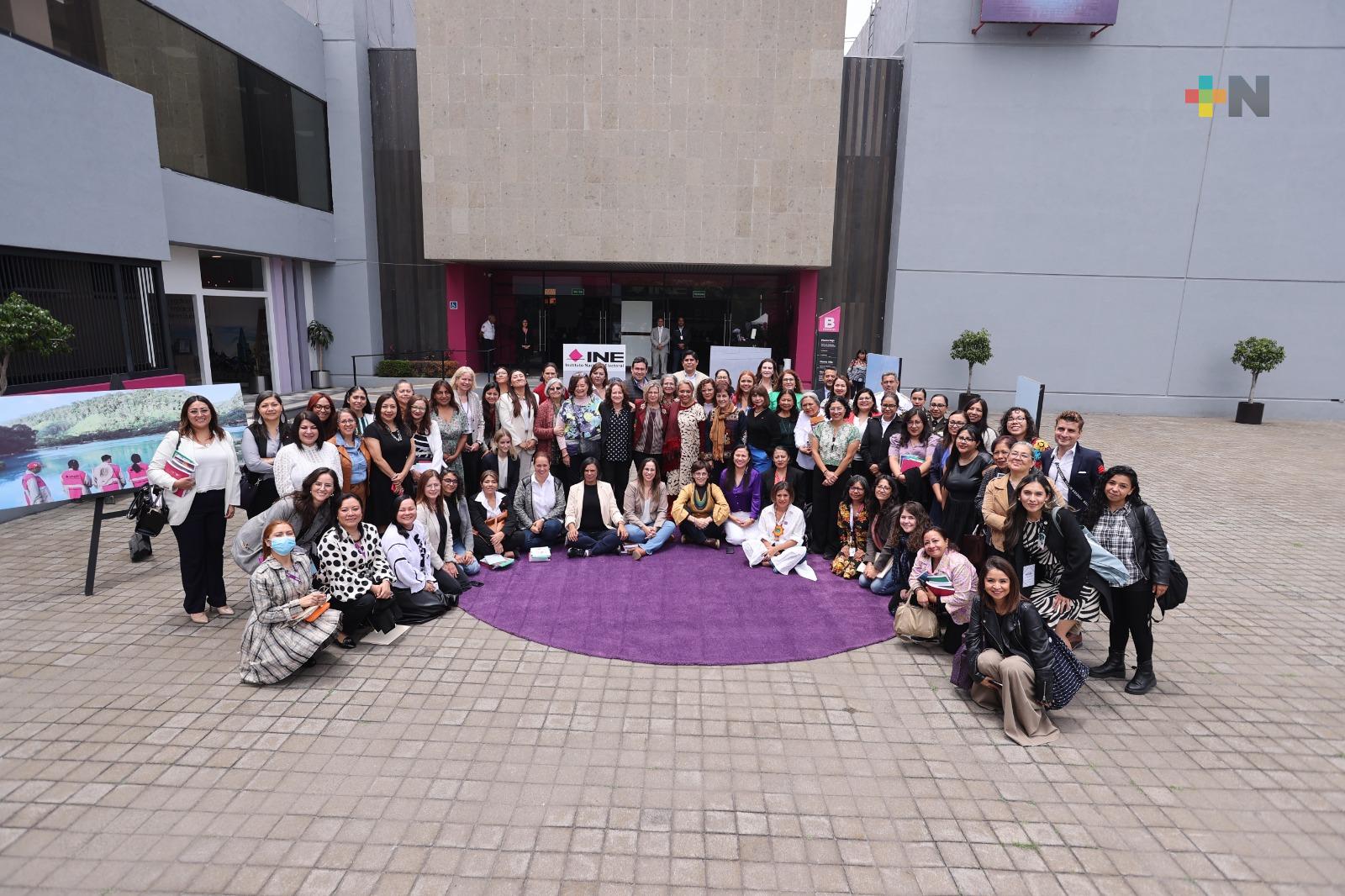 Refrenda INE compromiso con la Igualdad entre hombres y mujeres