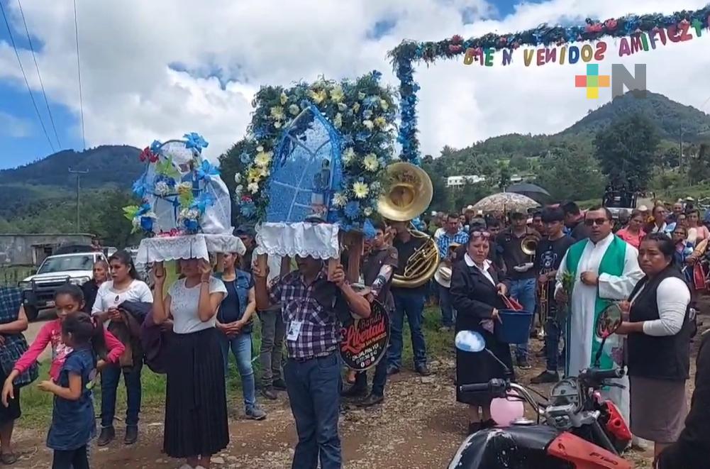 Saldo blanco en fiesta patronal de congregación del municipio de Zacualpan