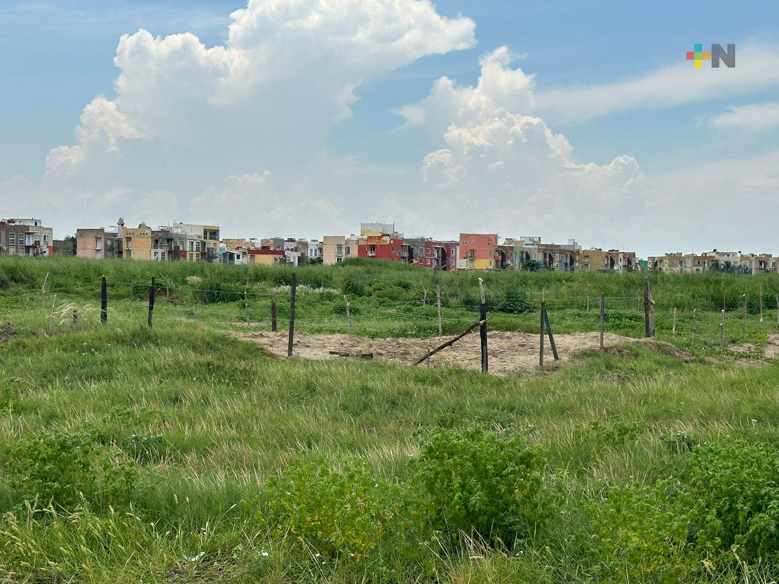 Continúa invasión de terrenos en últimas etapas de malecón de Coatzacoalcos