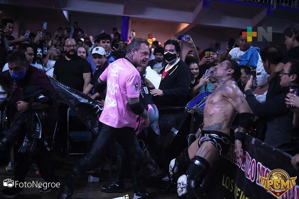 Se despidió el «Vampiro Canadiense» en Xalapa