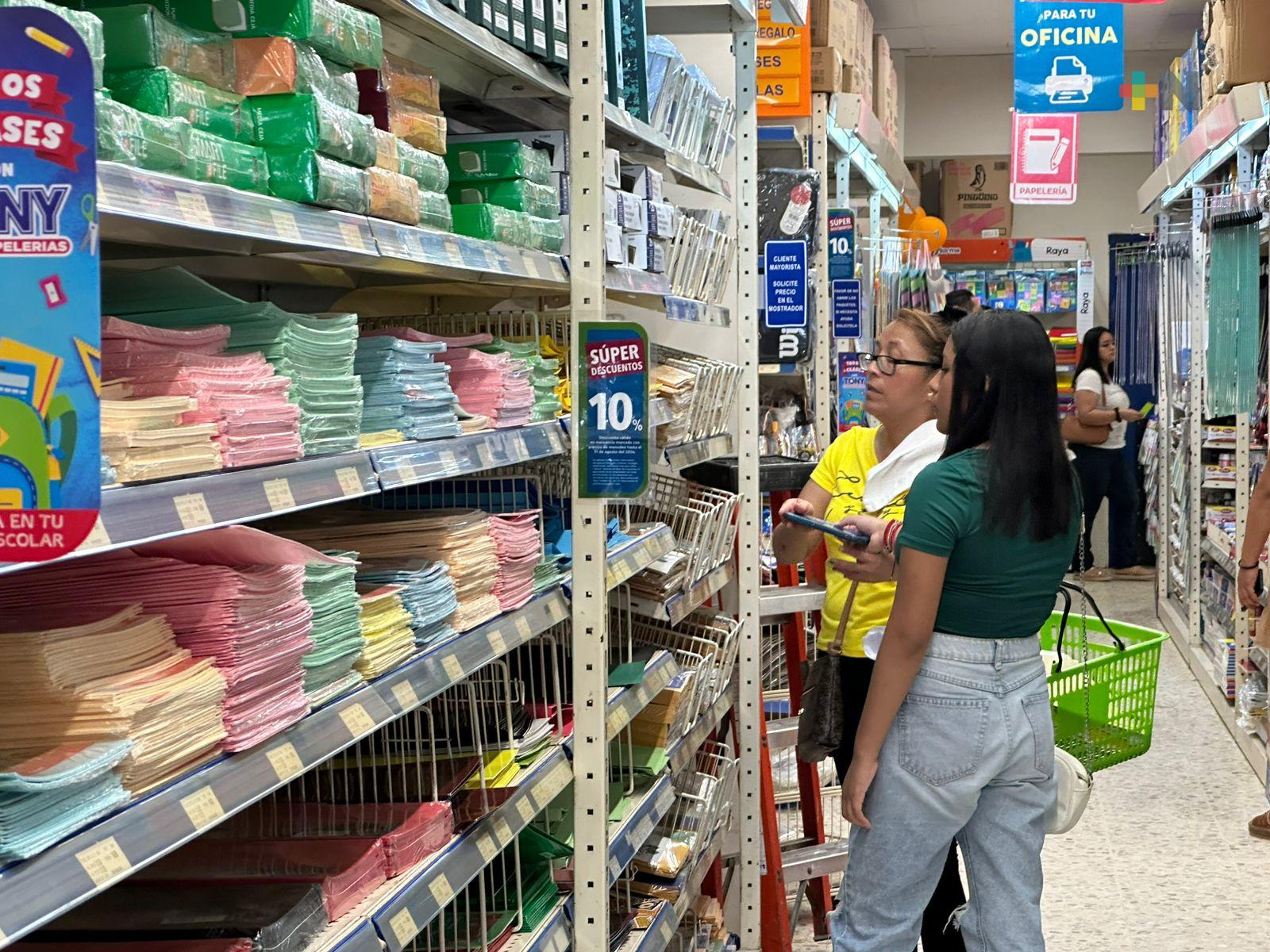 Cerca de tres mil pesos por hijo gastan padres en inicio del ciclo escolar en Coatza