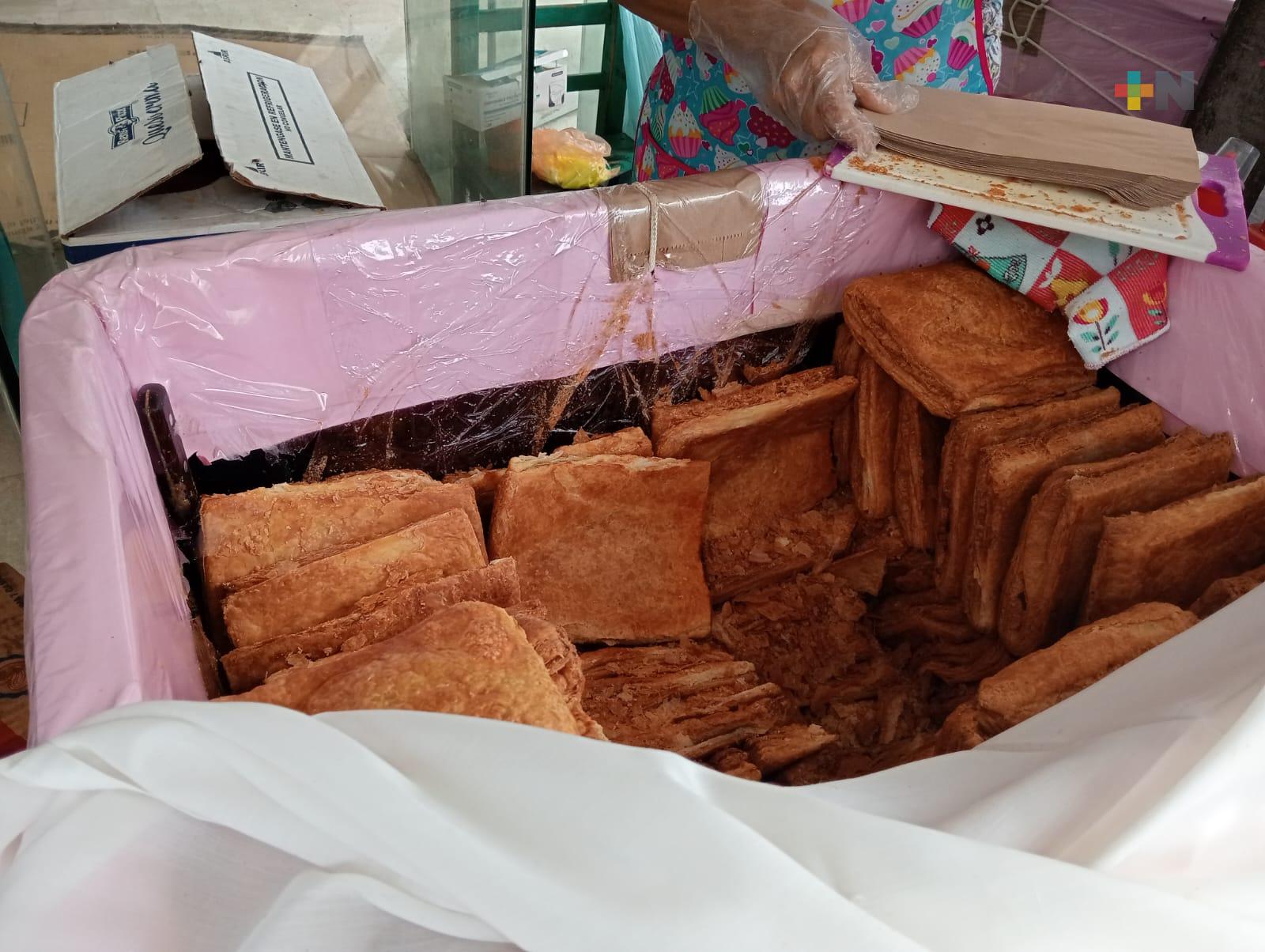 Los tradicionales volovanes del puerto jarocho, muy solicitados por turistas