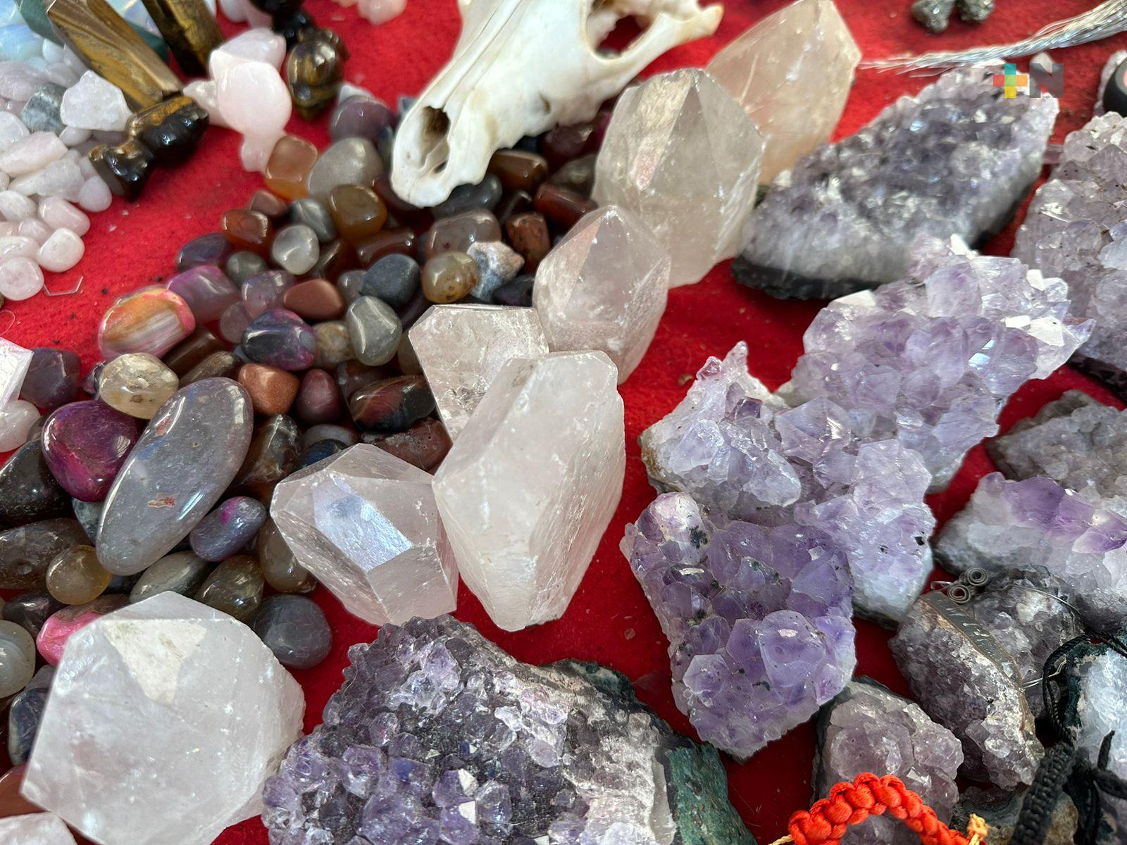 Consideran curativos y de buena suerte a los cuarzos