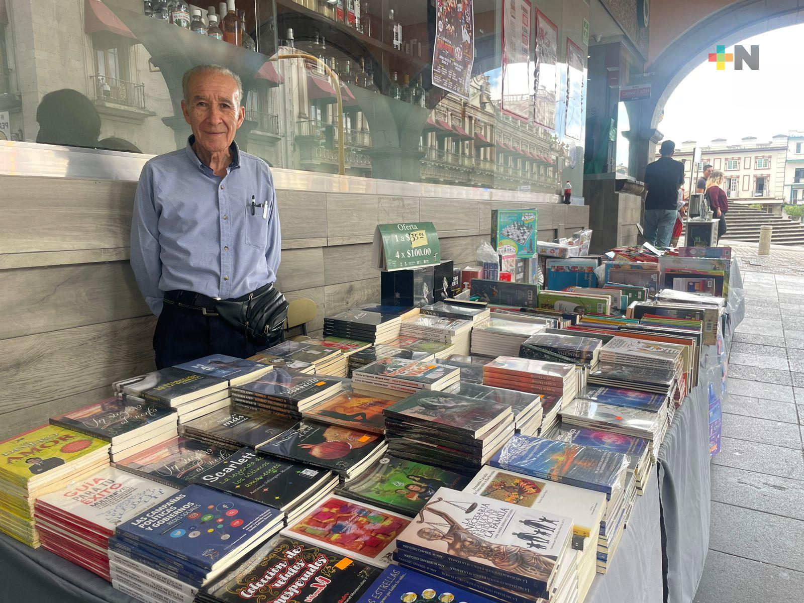 Librerías de Xalapa reportan aumento de ventas al comerciar en el edificio Nachita