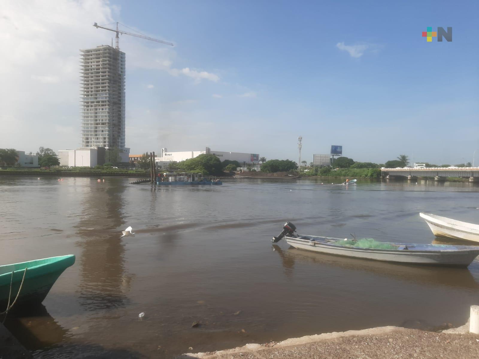 Pescadores solicitan más labores de dragado en río Jamapa
