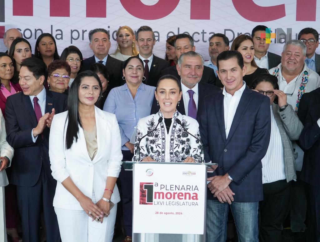 Claudia Sheinbaum celebra bancada histórica de Morena con 66 senadores y senadoras