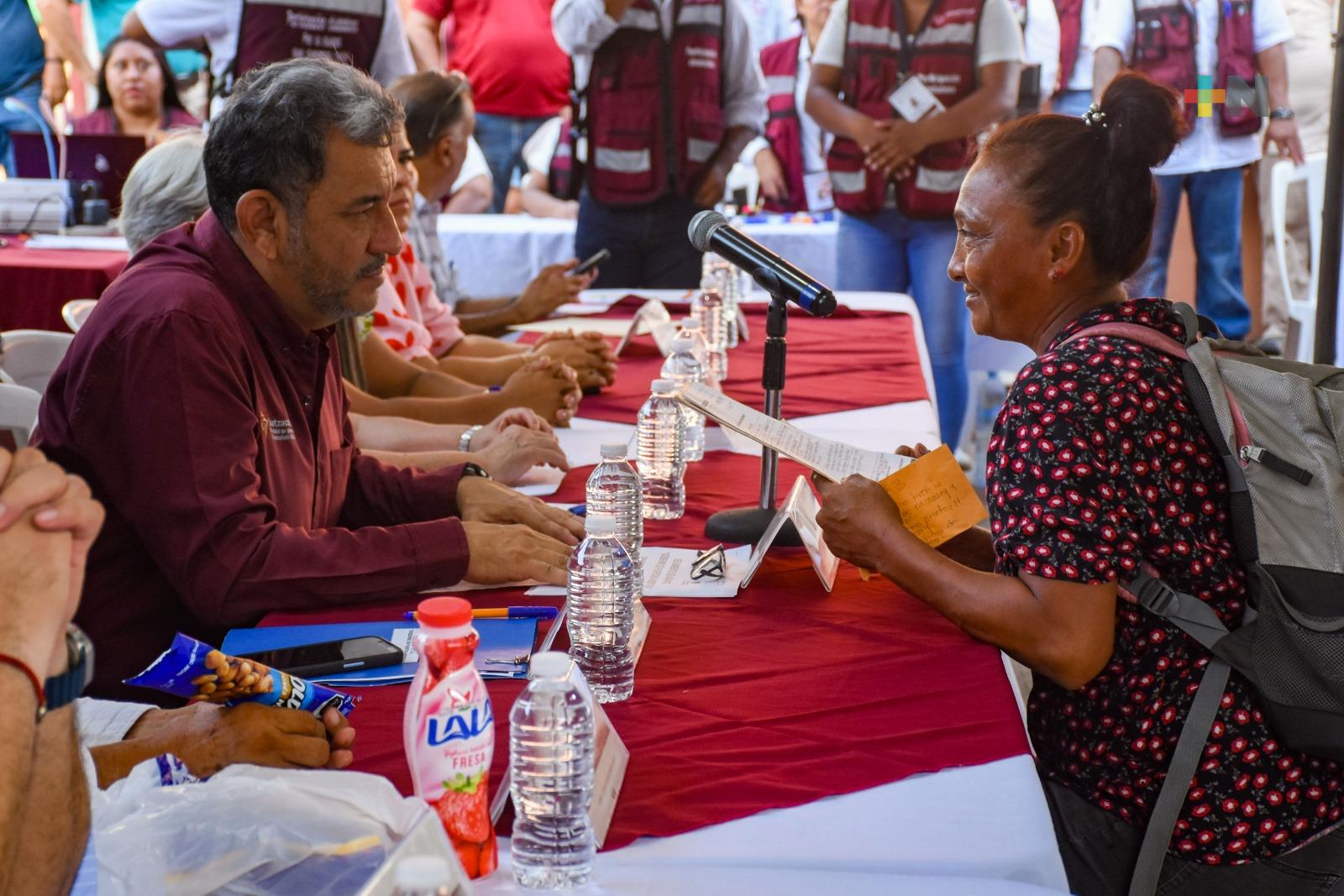 Más del 70 por ciento de solicitudes ciudadanas en Coatza han sido atendidas