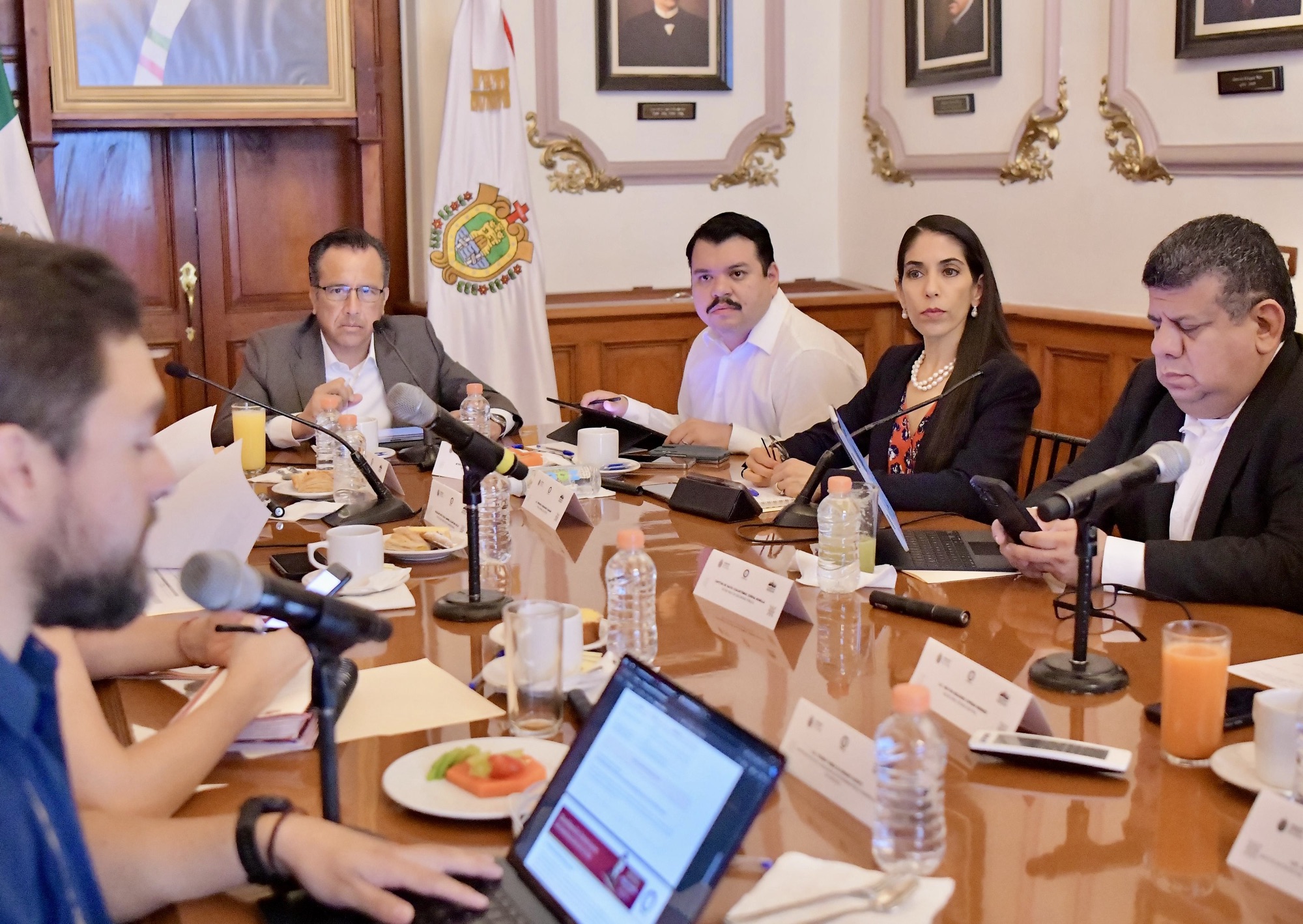 En Palacio de Gobierno sesionó la Mesa para Construcción de la Paz
