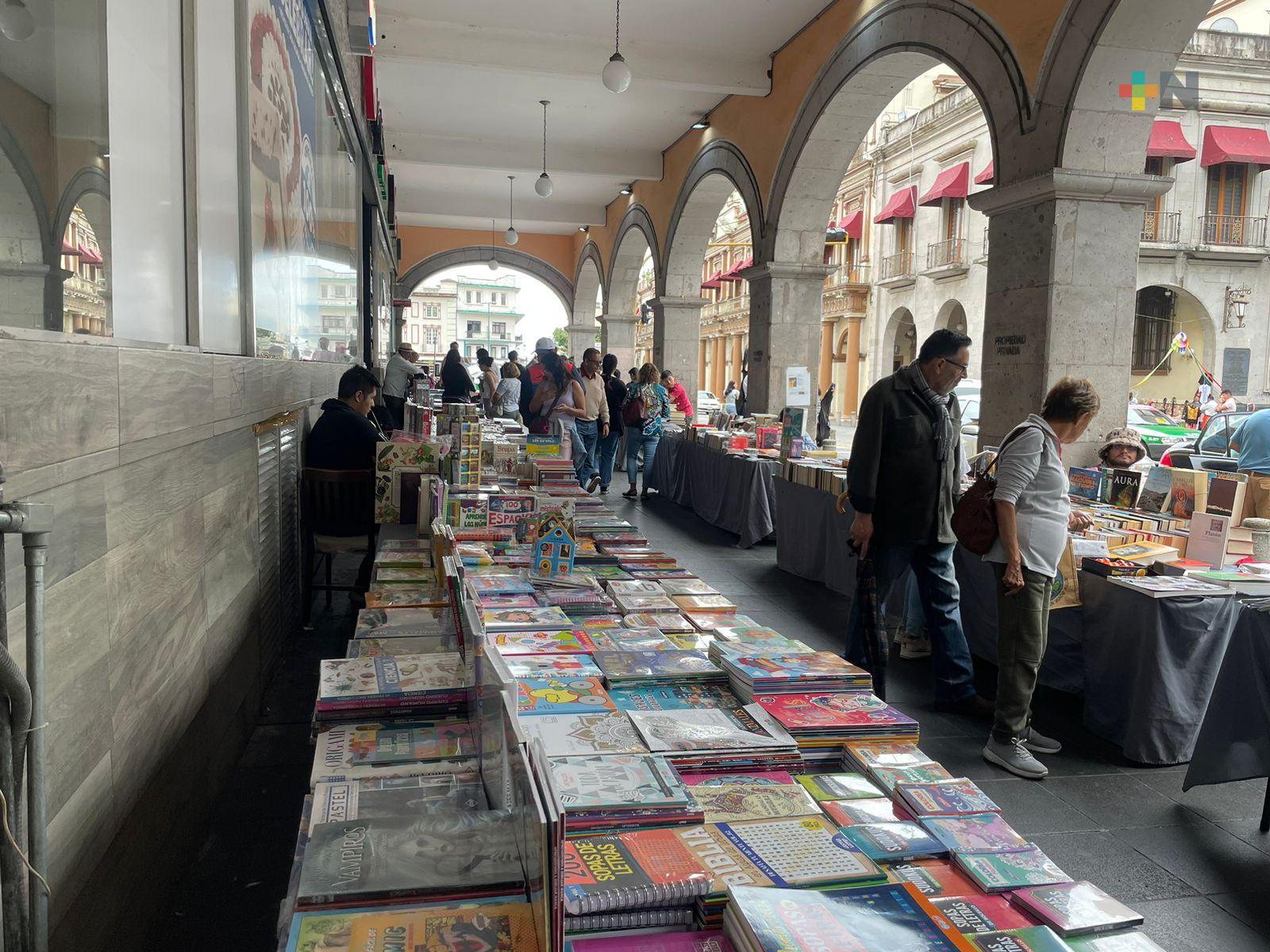 Francisco Hinojosa, invitado para próxima  Feria Xalapeña del Libro