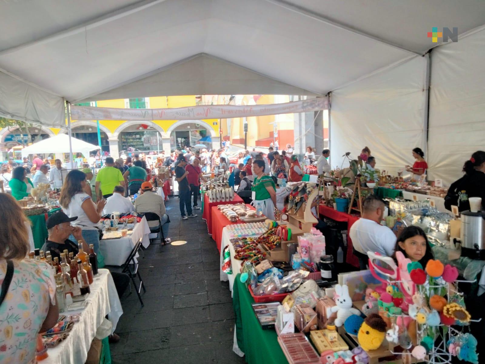 Expo-venta artesanal «Viva México, Viva Veracruz» en Xalapa
