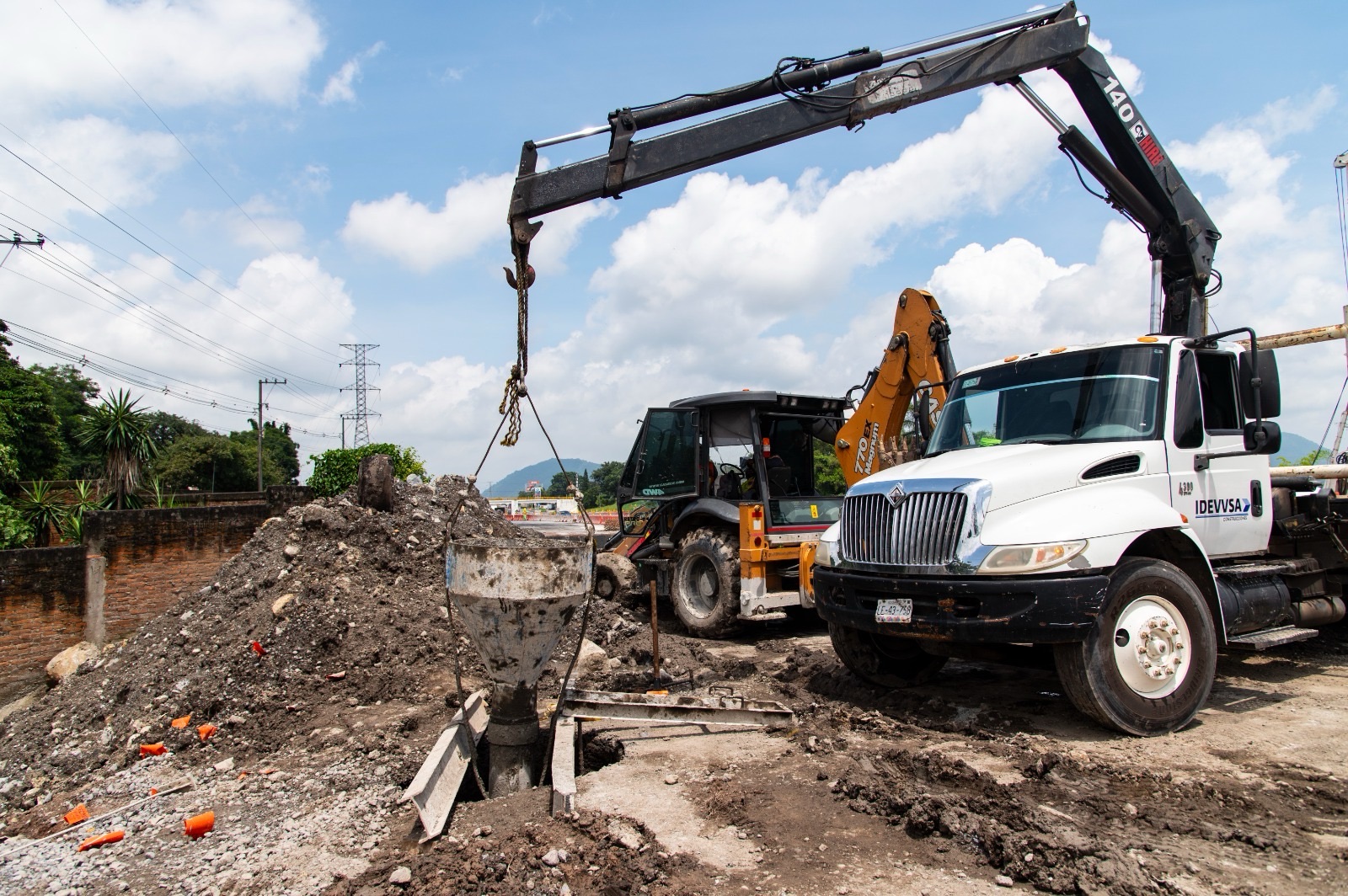 CAPUFE y Córdoba trabajan en reparación de tubería