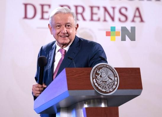 Empresas recibieron condonación de impuestos mayor a mil millones de pesos en sexenios de Peña Nieto y Calderón: AMLO