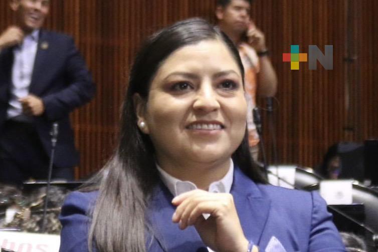 Rango constitucional al programa “Jóvenes Construyendo el Futuro” reconoce a la juventud como el presente