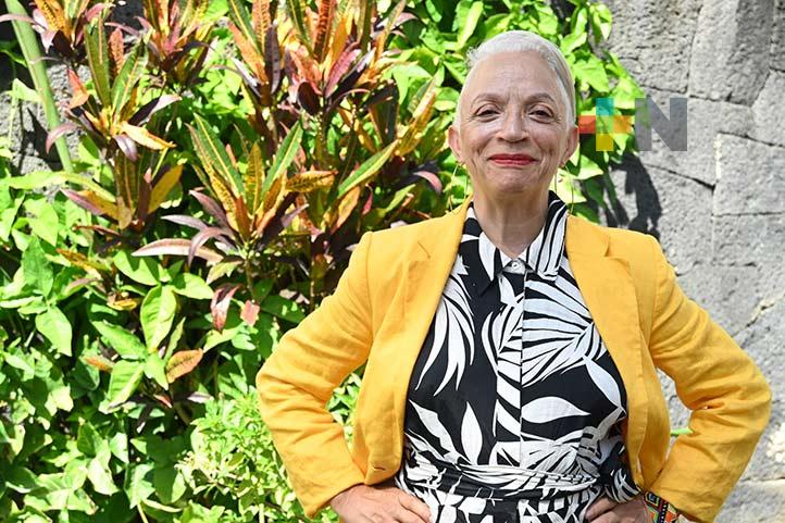 El teatro cuestiona las formas de ver el mundo: Doris Difarnecio