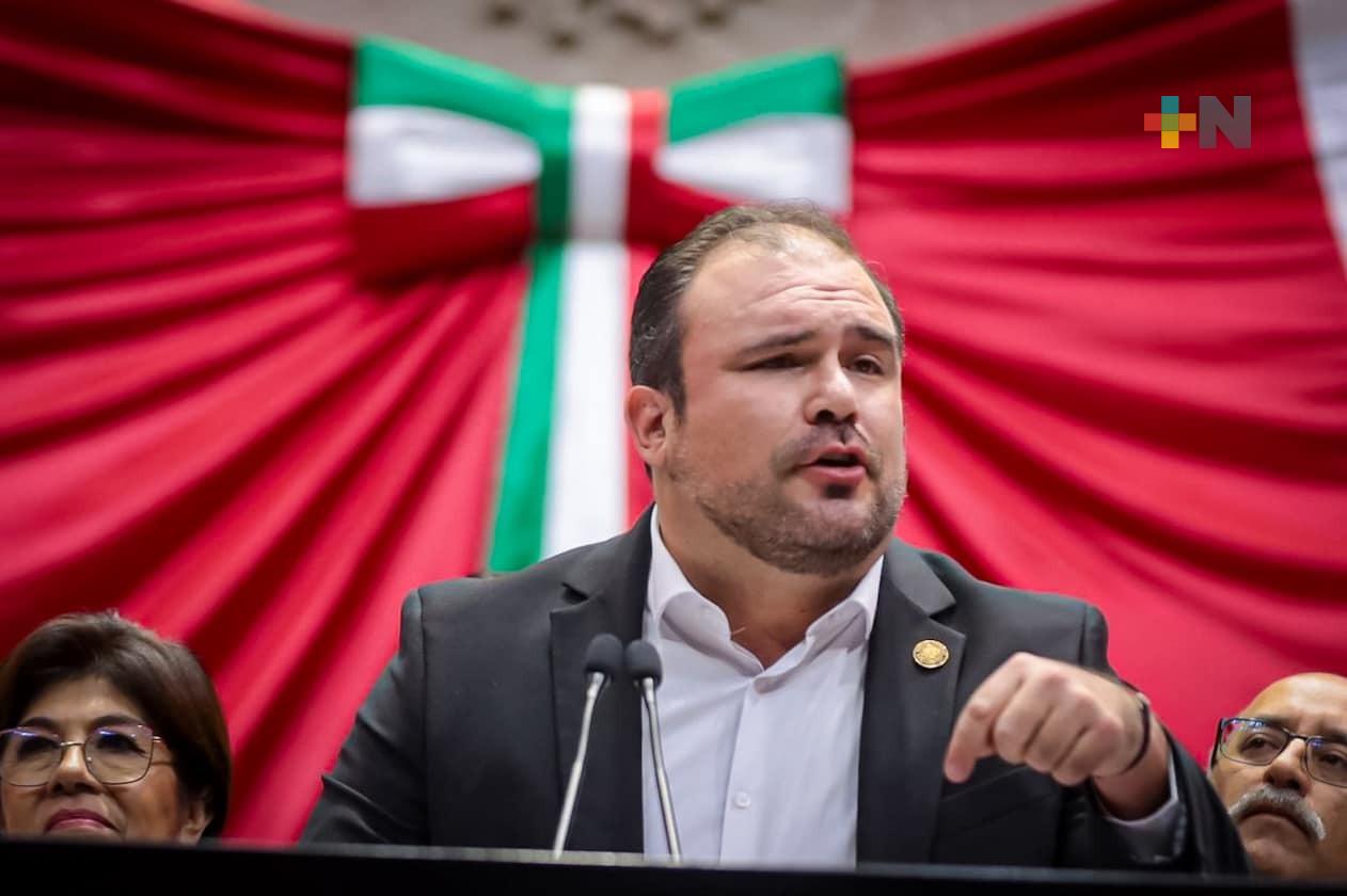Reformas constitucionales ahora dependen de aprobación de legislaturas locales: González Naveda