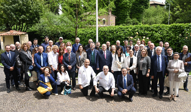 Concluye con éxito la última gira Operación Toca Puertas de la administración