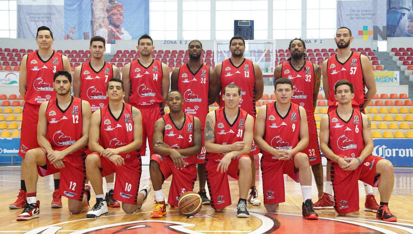 Halcones Rojos de Veracruz lanza jersey conmemorativo de Carlos Rivera