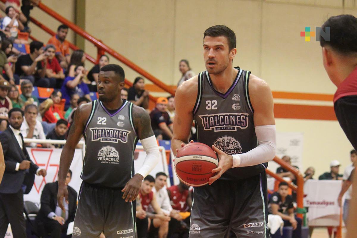 Halcones de Xalapa gana la serie sobre Correcaminos en Ciudad Victoria