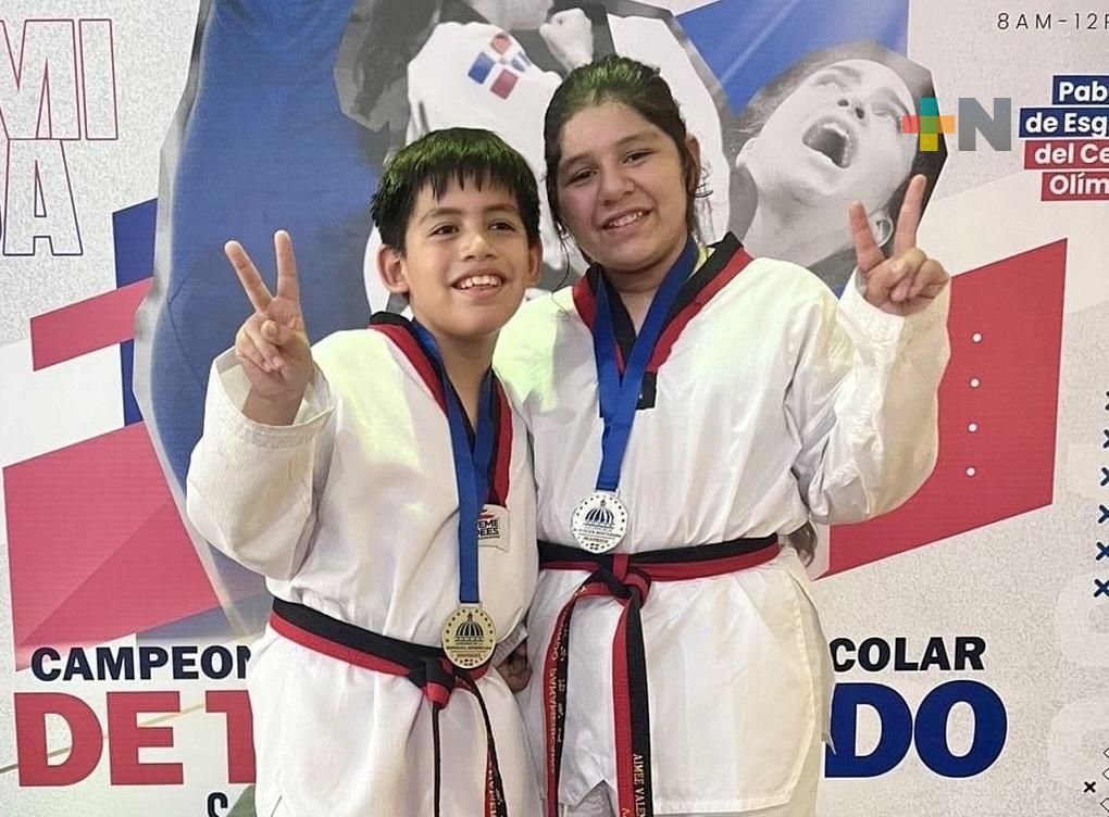 Taekwondoines de Coatza destacaron en torneo de deporte escolar en Dominicana
