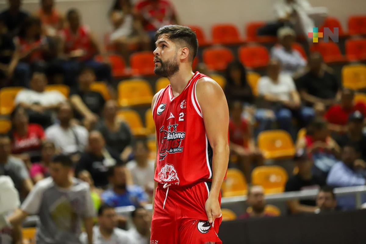 Iván Gandía, refuerzo puertorriqueño debutó con Halcones Rojos