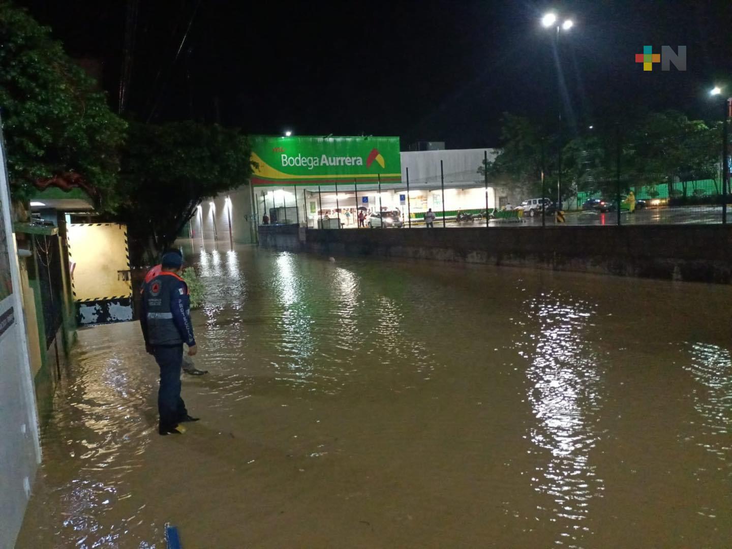 Por temporal lluvioso abren refugios temporales en Agua Dulce